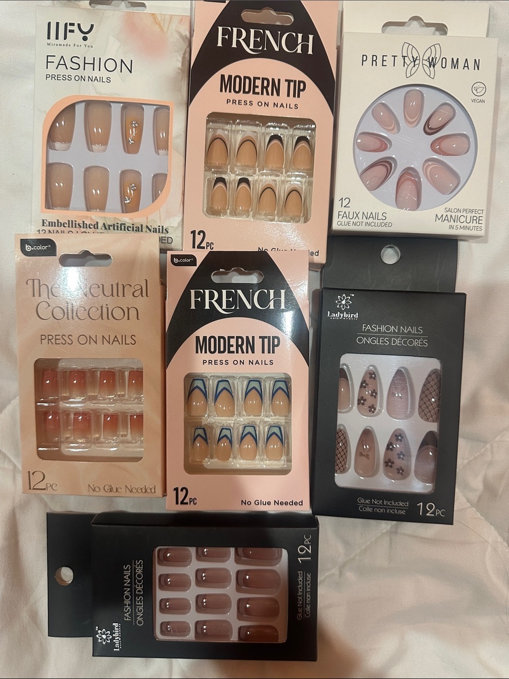 Set Assorted Fashion Press-On Nails - Neutral & Nude Styles - Picture 3 of 3